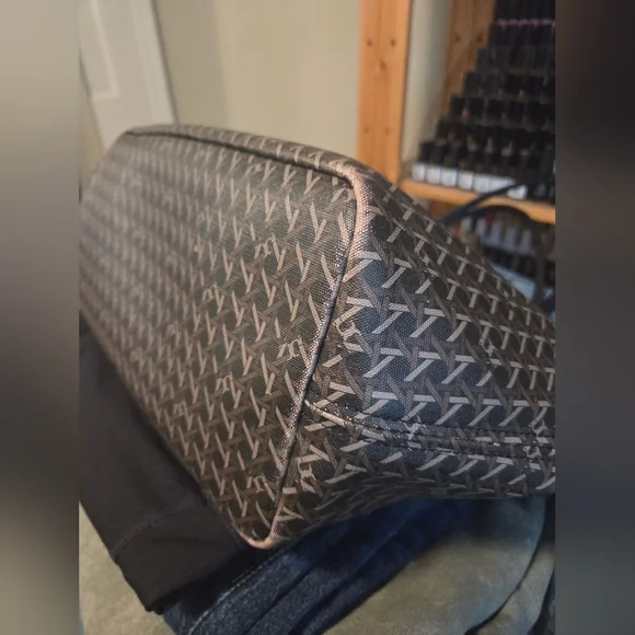 Black and Brown Tory Burch Tote Bag with Pouch - Picture 12 of 16